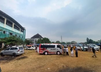 Pengantar Calon Haji Asal Kabupaten Sukabumi Mulai Padati Pusbangdai Cikembang