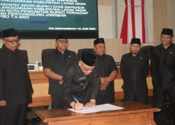 DPRD Kab. Sukabumi Gelar Paripurna Pengambilan Keputusan Raperda KLA