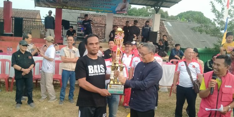 Wabup Sukabumi Apresiasi Turnamen Sepak Bola Kepala Desa Warungkiara Cup 2024