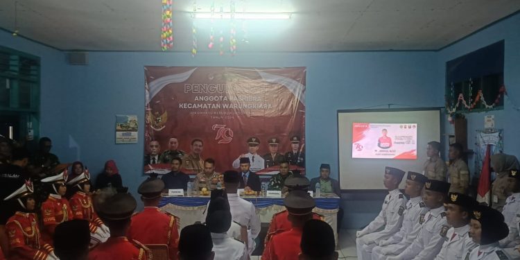 Puluhan Anggota Paskibraka Tingkat Kecamatan Warungkiara Resmi Dikukuhkan