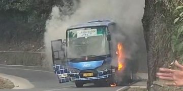 Bus MGI Palabuhanratu – Bogor Terbakar Hebat di Cibadak