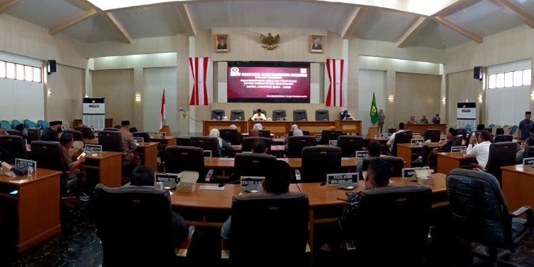 Rapat Paripurna ke-5, DPRD Kab. Sukabumi Umumkan Empat Calon Pimpinan Periode 2024-2029