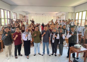Libatkan Peran Pelajar SMA, Panwascam Bantargadung Gelar Sosialisasi Pengawasan Pemilu Partisipatif Bersama