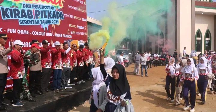 Sekda Ade Suryaman Apresiasi Kirab dan Jalan Santai Pilkada 2024 Yang di Gagas KPU Kab. Sukabumi