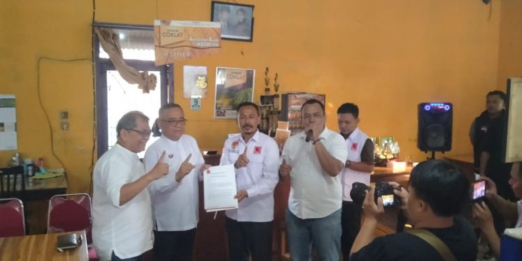 Tim Relawan Projo Deklarasi Menangkan Iyos-Zaenul di Pilkada 2024