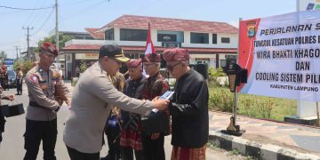 Peresmian Tunggul Kesatuan “Wira Bhakti Khagom Mufakat” Polres Lamsel Simbol Filosofi Kearifan Lokal