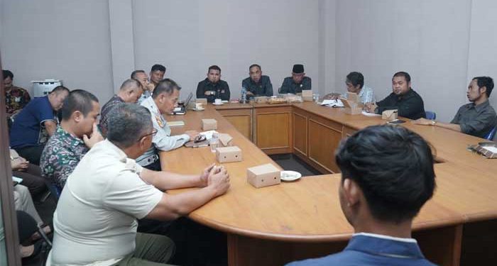 Menyusul Laporan Masyarakat, Komisi II DPRD Kab. Sukabumi Sidak Supermarket di Palabuanratu