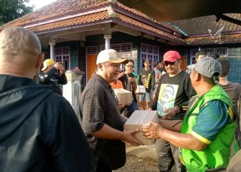 Relawan Rajapati Dampingi Asep Japar Bupati Sukabumi Terpilih, Tinjau Langsung Korban Terdampak Bencana