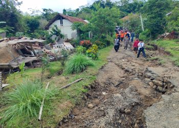Pergerakan Tanah di Agrabinta Cianjur, 45 Rumah di Desa Sinarlaur Rusak Berat