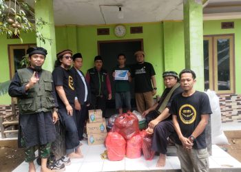 Ormas GEMPA Barjibaku Terjun Distribusikan Bantuan Untuk Warga Terdampak Bencana di Cianjur Selatan Sukabumi