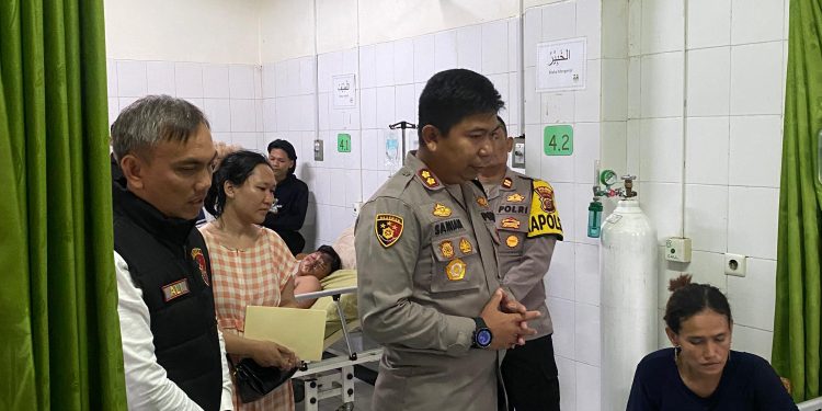 Kapolres Sukabumi Kunjungi Korban Penyiraman Air Keras Oleh Suaminya