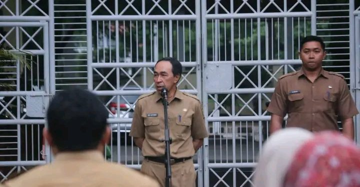 Apel Pagi Sekda Kab. Sukabumi Minta Tahun 2025 Lebih Baik