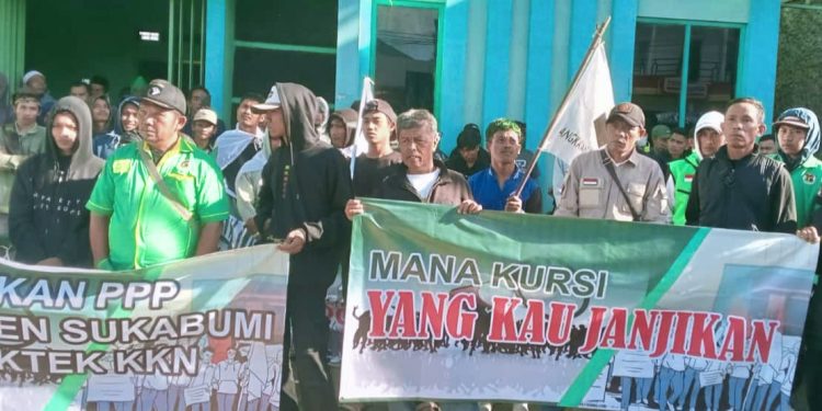Markas DPC PPP Kab. Sukabumi Digerudug Puluhan Kader dan Pengurus PAC, Ada Apa Ya?