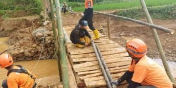 Baznas Bantu Bangun Tiga Jembatan Akibat Bencana di Ciemas Sukabumi