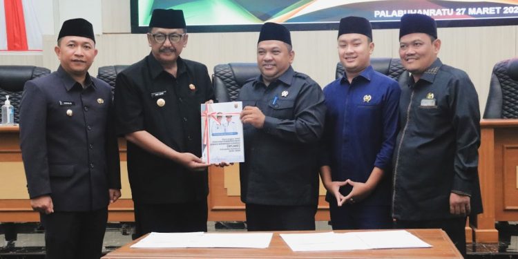 Rapat Paripurna ke-9 Tahun 2025, Ini Yang Disampaikan Ketua DPRD Kab. Sukabumi