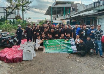 Puasa Ramadhan 1446 Hijriah, DPD GEMPA Bogor dan Sukabumi Utara Bagi-bagi Takjil di Cigombong