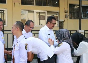 Bupati Sukabumi Asep Japar Pimpin Apel Pagi di Disdik Kab. Sukabumi, Ini Yang Disampaikan