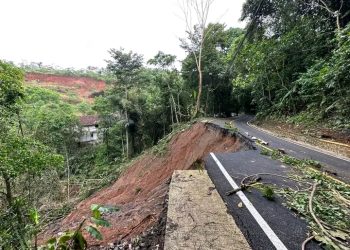 Ruas Jalan Provinsi di Selatan Kab. Sukabumi, Dinilai Dalam Kondisi Rusak Abadi