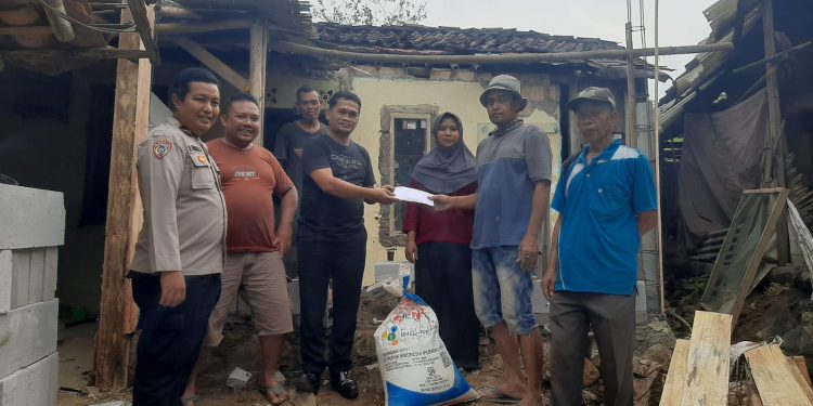 Pemdes Bojongkerta Berjibaku Gotongroyong Perbaiki Rutilahu Warga