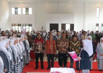 Launching Srikandi dan Lantik IBI, Bupati Sukabumi Apresiasi Dedikasi Bidan 