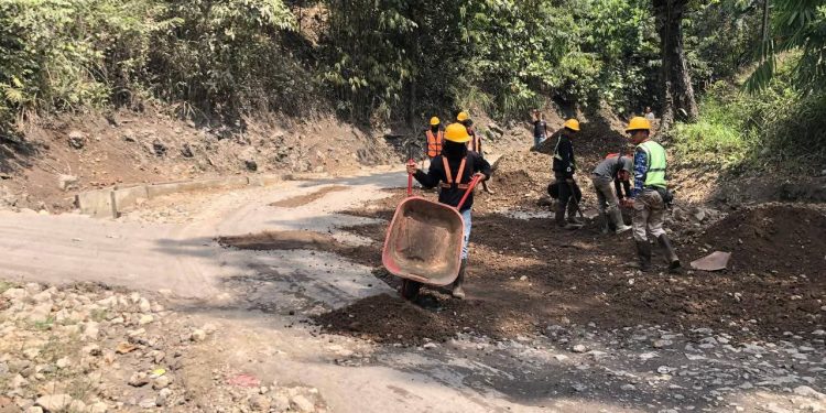 Proyek Perbaikan Jalan Jampang Tengah – Kiara Dua Mulai Digeber, Anggaran 50 Miliar Dikucurkan Pemprov Jabar