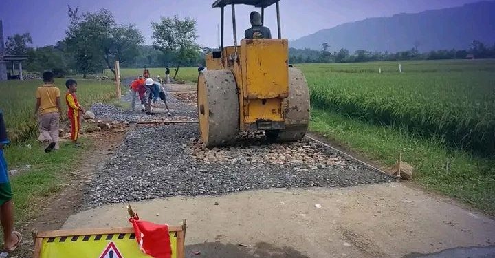 Habiskan 1,8 Miliar Lebih, Dinas PU Geber Pekerjaan Rekontruksi Ruas Jalan Nyomplong-Ciwaru