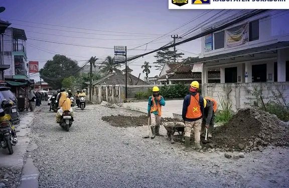 PU Kab. Sukabumi Geber Pekerjaan Rekonstruksi Jalan Caringin–Cidahu Dengan Rigid Beton