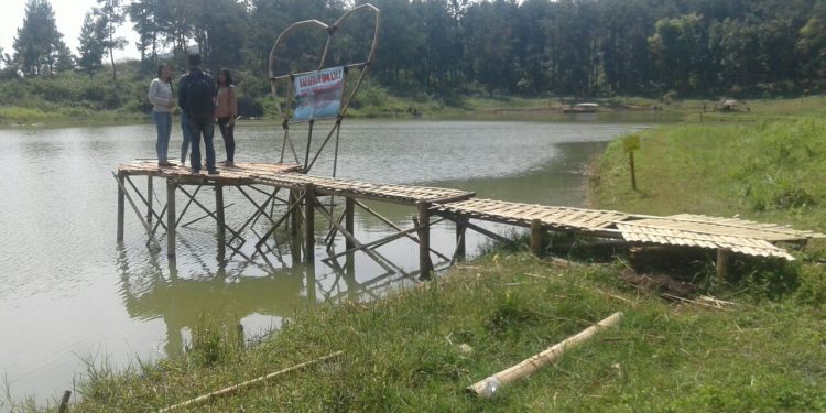 Objek Wisata Situ Dewa Dewi Cipiit Potensi Wisata Unggulan Desa Tanjungsari Sukabumi