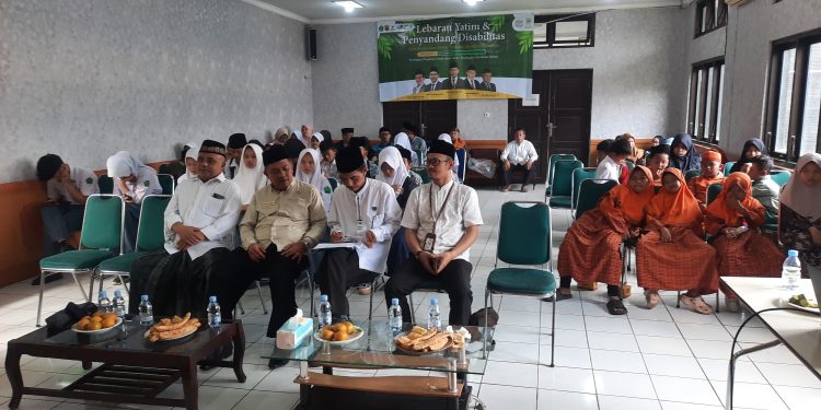 Bersama Yatim dan Penyadang Disabilitas Kemenag dan Baznas Kab. Sukabumi Berbagi Kebahagiaan 1 Muharam 1447 Hijriah