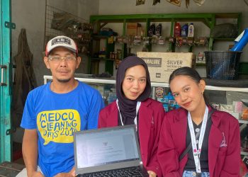 KKN Universitas Nusaputra di Desa Cipeuteuy, UMKM Naik Kelas “Cipeuteuy Bersinar”