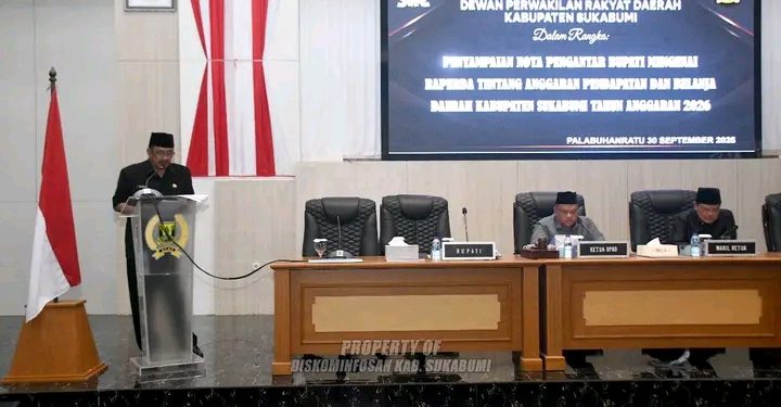 Dalam Paripurna DPRD Bupati Sukabumi Sampaikan Nota Pengantar Raperda APBD Tahun 2026