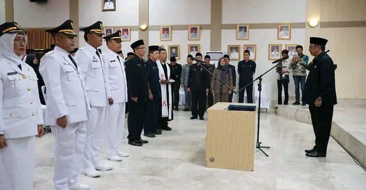 Perdana, Bupati Sukabumi Rotasi 293 Pejabat, Diantaranya 25 Jabatan Eselon II