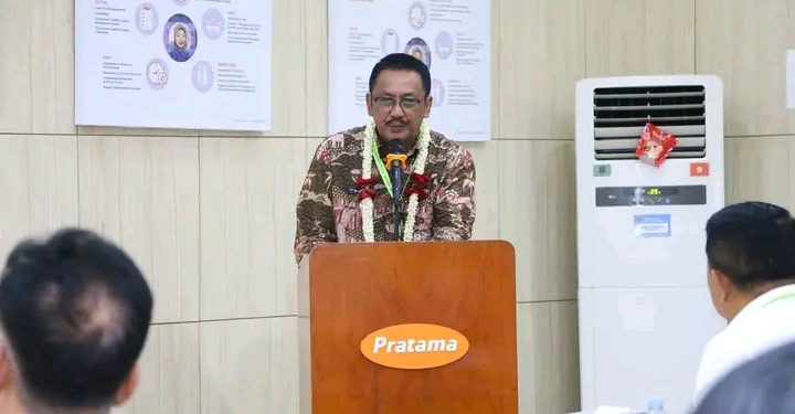 Bupati Sukabumi Resmikan Pembangkit Listrik Tenaga Surya Atap di Sukalarang