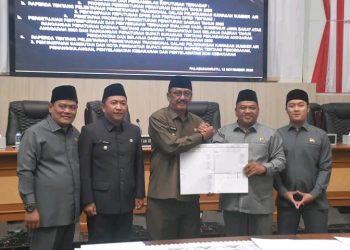 Bahas Sejumlah Agenda Penting Dalam Rapat Paripurna DPRD, Bupati Sukabumi Sampaikan Ini