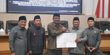 Bahas Sejumlah Agenda Penting Dalam Rapat Paripurna DPRD, Bupati Sukabumi Sampaikan Ini