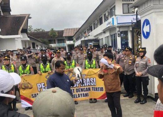 Wali Kota Sukabumi Kembali Didemo Sejumlah Massa Mahasiswa, Ada Apa Ya?