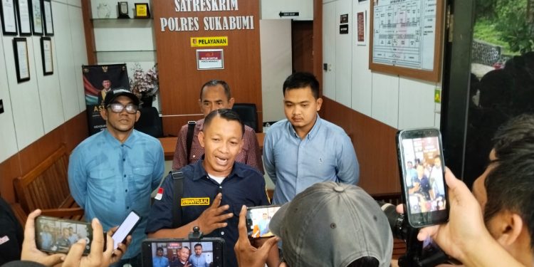 Ratusan Juta Melayang, Dugaan Penipuan Travel Umrah Sukabumi Terungkap di Pintu Keberangkatan