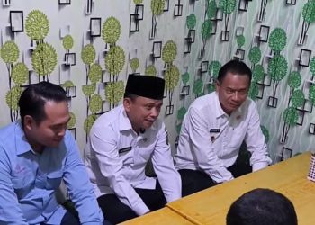 Sambangi Rumah Korban Laka Laut, Kepala Dispar Kab. Sukabumi Sampaikan Duka Mendalam