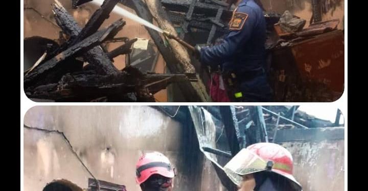 Damkar Kabupaten Sukabumi Gercep Padamkan Kebakaran di Selaawi Sukaraja