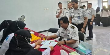 Peringati HBP 2026 Petugas Lapas Kelas IIA Warungkiara di Tes Urine, Ini Kata Kalapas