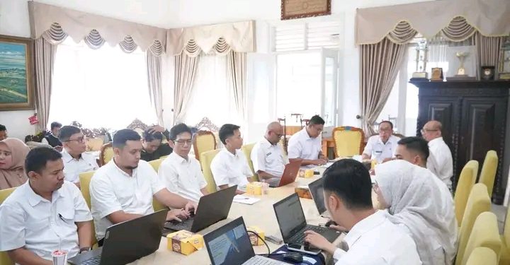 Sekda Ade Suryaman Targetkan Pelayanan Pendapatan Masuk 20 Besar Nasional