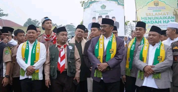 62 Calon Haji Kloter 13 di Lepas Bupati Sukabumi