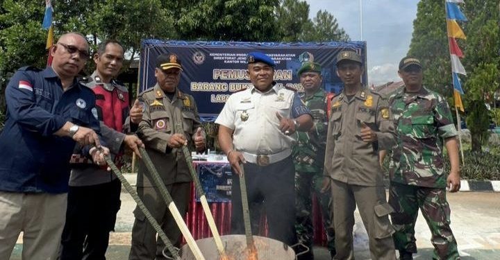 Berantas Praktik Praktik Ilegal, Lapas Kelas IIA Warungkiara Gencar Razia Gabungan
