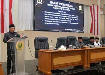 Dalam Rapat Paripurna DPRD, Pemkab Sukabumi Sampaikan Strategi Penataan Perangkat Daerah